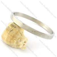 Great Steel stamping bangle -b001444