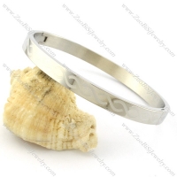 Beautiful Nonrust Steel stamping bangle -b001438