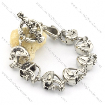 8 skull heads 17mm width bracelet b002062