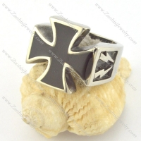 flashing lightning cross ring with black enamel r001406