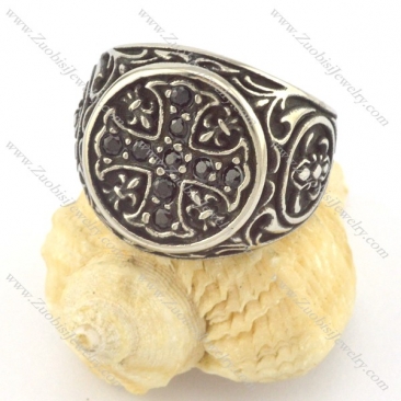 The black stones Cross Ring r001404