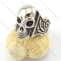 jet black facted rhinestone eyes skull ring r001164