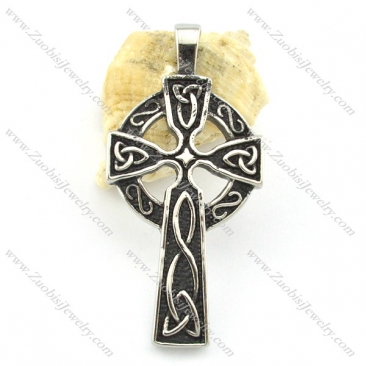 casting cross pendant p001320