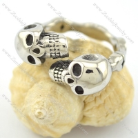 two-headed skull ring for punk fans r001565