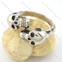 two skull heads ring r001566