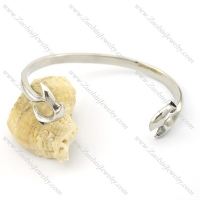 shape hooks on both ends of stainless steel bangle b002511