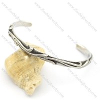 narrow totem bangle for lady b002517