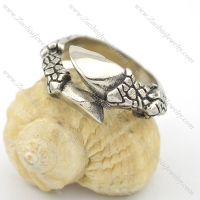 Sharp Paw Ring r001738