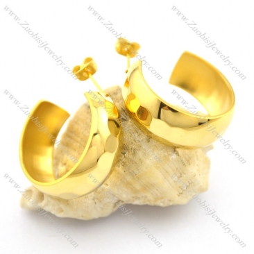 yellow gold earrings in wide of 9mm e000909