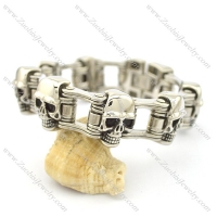 22cm long 7 skull heads chain bracelet b002612