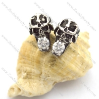 Skull Bitten a Big Clear Rhinestone Earring e000934