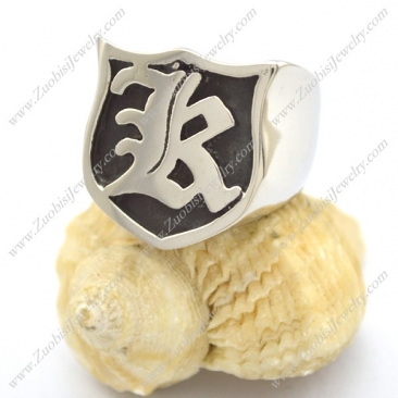 Gothic Script K Ring r002352