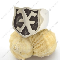 Gothic Script X Ring r002363