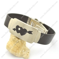 Love Bow Black Rubber Bracelet b002975