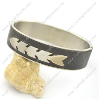 Fishbone Leather Bangle b002985