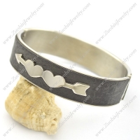 Cupid's Love Arrows Leather Bangle b002986