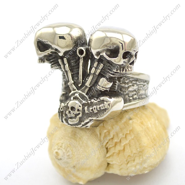 Skull Heads Engine Ring