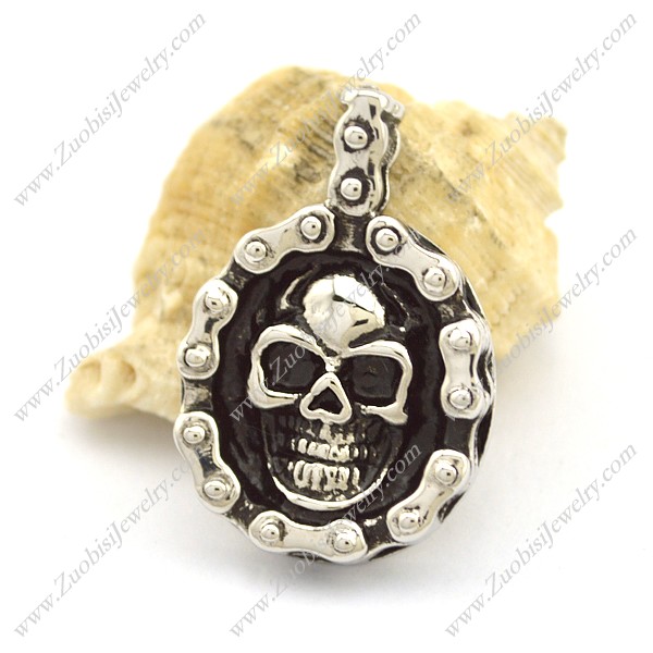 Bicycle Chain Shaped Skull Pendant