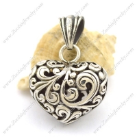 Hollow Heart Pendant p002505