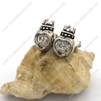 Crown Shaped Zircon Stud Earrings e001052