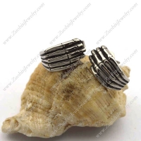 Skull Hands Stud Earrings for Woman Bikers e001054