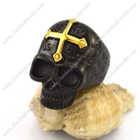 Gold Cross on the Forehead of Black Skull Ring r002954