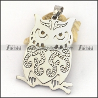 Silver Stainless Steel Owl Cutting Pendant p003248