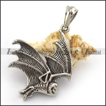 Flying Bat Pendant p003777