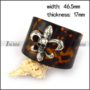 Resin Bangle with Skull Cross b004862