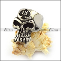 13 Skull Ring r003759