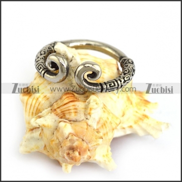 Steel Ring in shape of Golden Hoop for Money King r003878