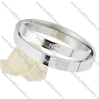 Stainless Steel Bracelet - b000114