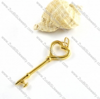 Gold Tone Key Stainless Steel Pendant in Heart shaped - p000112