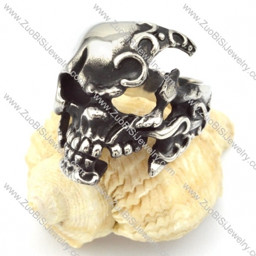 Stainless Steel Skull Ring - r000326