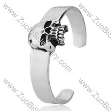 Particular Skull Stainless Steel Bangles - JB350026