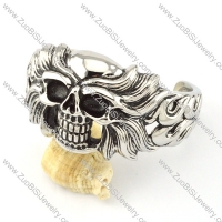 Stainless Steel Skull Bangle -b000859