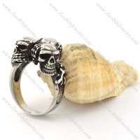 Unique Casting Ring with three Skull Heads -r001018