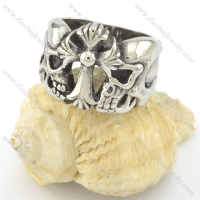 Two Skull Heads Ring with middle of Cross r001504
