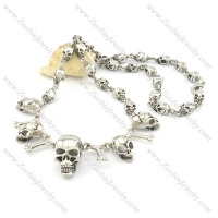 30 skull heads necklace in length of 59cm n000505