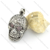 beautiful flower skull pendant with red eye stone p001517