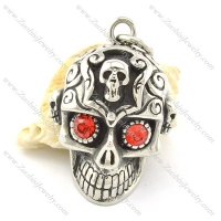 casting skull pendant with little skull on head & 2 red eyes p001363