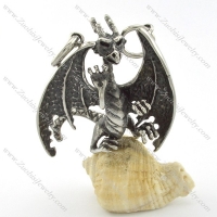 great wing dragon pendant p001283