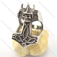 Wearing Horn Cap skull stainless steel rings r001581