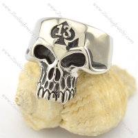 13 skull ring r001603