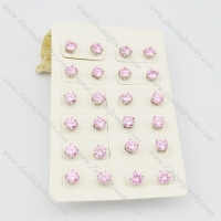 pink earrings with shiny zircon e000881