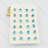 light blue square zircon post earring e000886