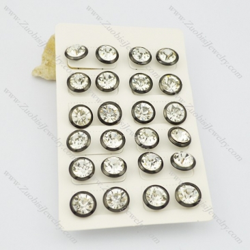 black stainless steel post earring with clear zircon e000888