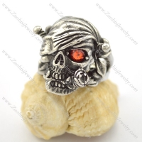 Red Stone one-eyed skull ring r001679