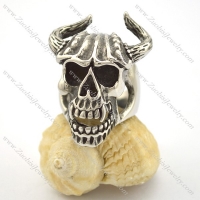skull ring with 2 horns r001689