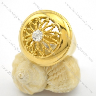 clear rhinestone flower ring in gold finishing r001710